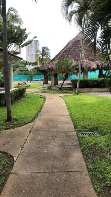 Hermoso Apartamento En Manzanillo Con Alberca Y Cancha De Tenis, Ideal Para Relajarse Y Disfrutar De Una Escapada Tranquila En El Paraiso Tropical Eksteriør bilde
