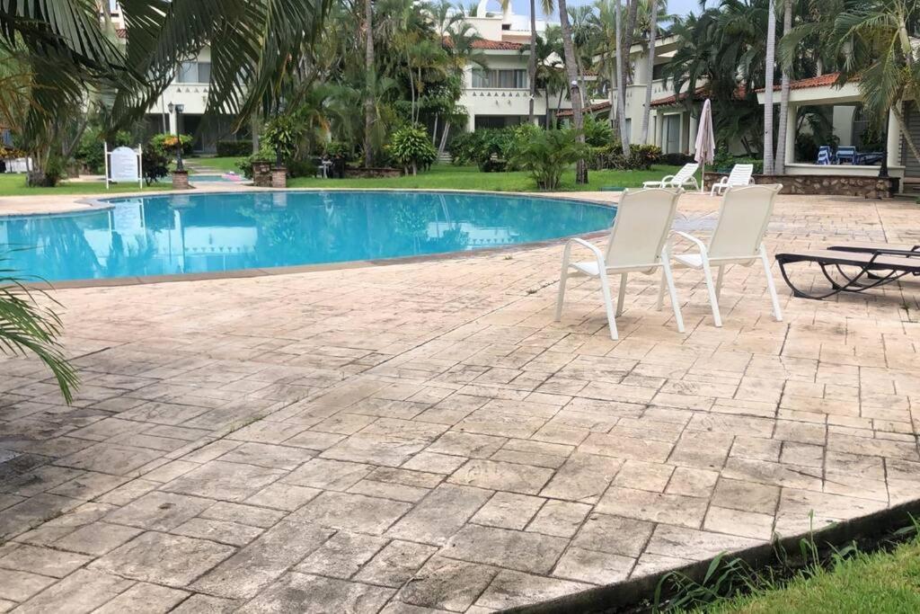 Hermoso Apartamento En Manzanillo Con Alberca Y Cancha De Tenis, Ideal Para Relajarse Y Disfrutar De Una Escapada Tranquila En El Paraiso Tropical Eksteriør bilde