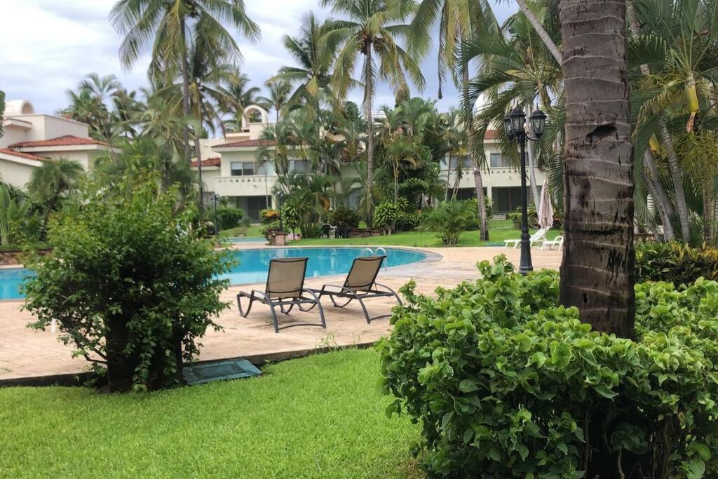 Hermoso Apartamento En Manzanillo Con Alberca Y Cancha De Tenis, Ideal Para Relajarse Y Disfrutar De Una Escapada Tranquila En El Paraiso Tropical Eksteriør bilde